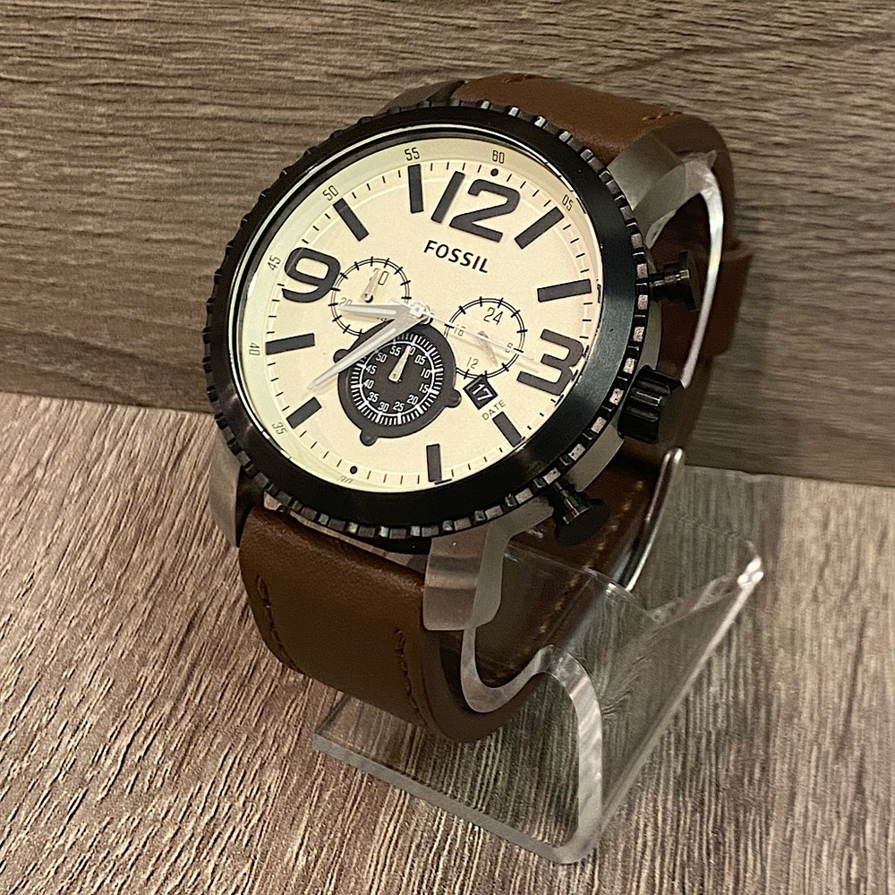New Cream Fossil Chronograph Men’s Watch With New Battery